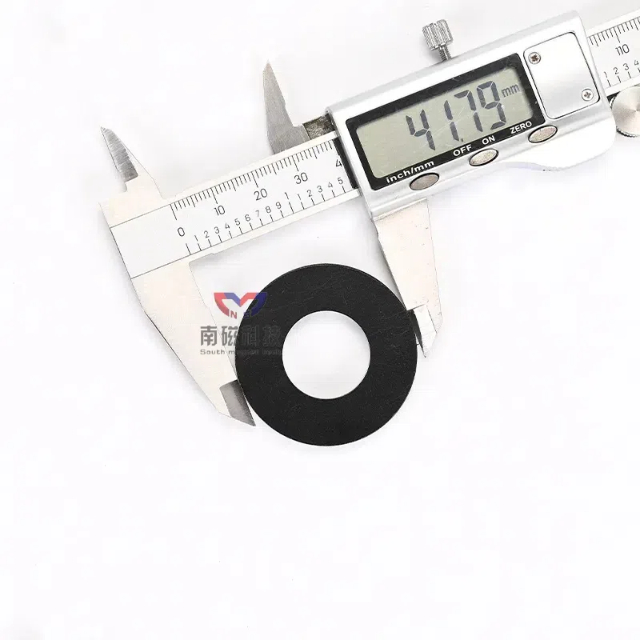 Miksi pysyvän neodyymimagneettirenkaan imuvoima on voimakkaampi kuin tavallisten magneettien?